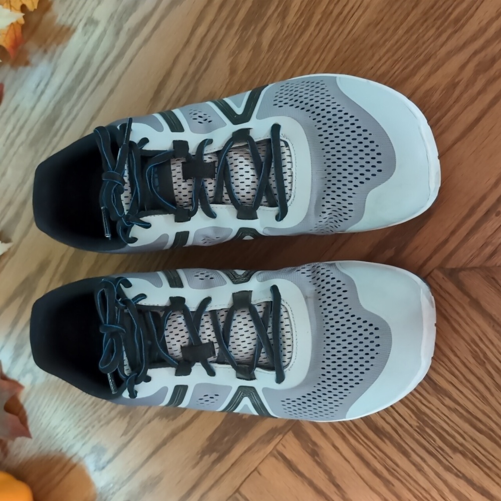 Men's Athletic Shoes - Gray and Black